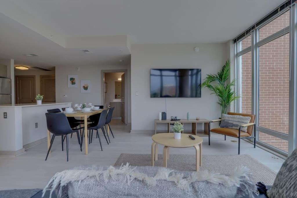 Wonderful 2Br Apartment At Crystal City Arlington Eksteriør billede