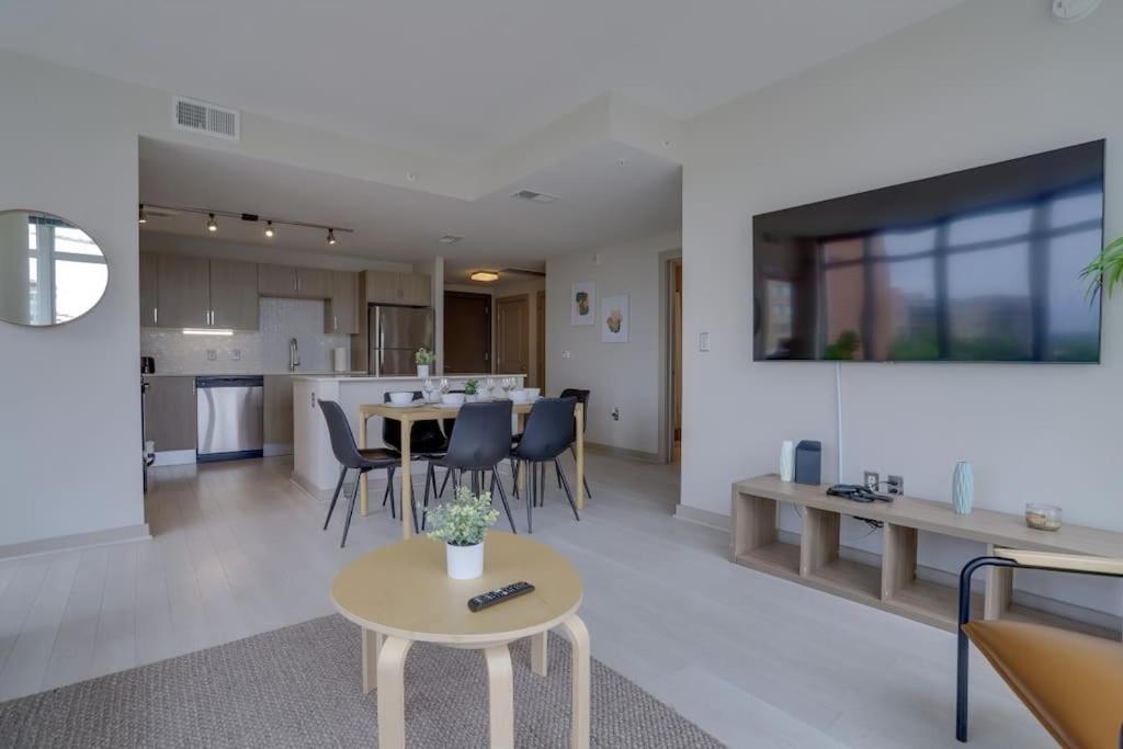 Wonderful 2Br Apartment At Crystal City Arlington Eksteriør billede